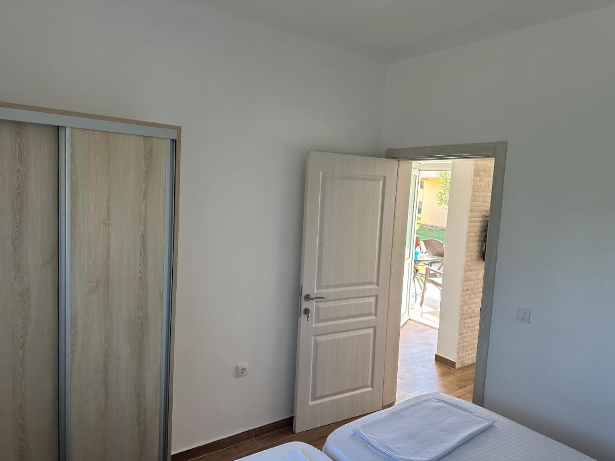 Niki Apartments Ulcinj Buitenkant foto