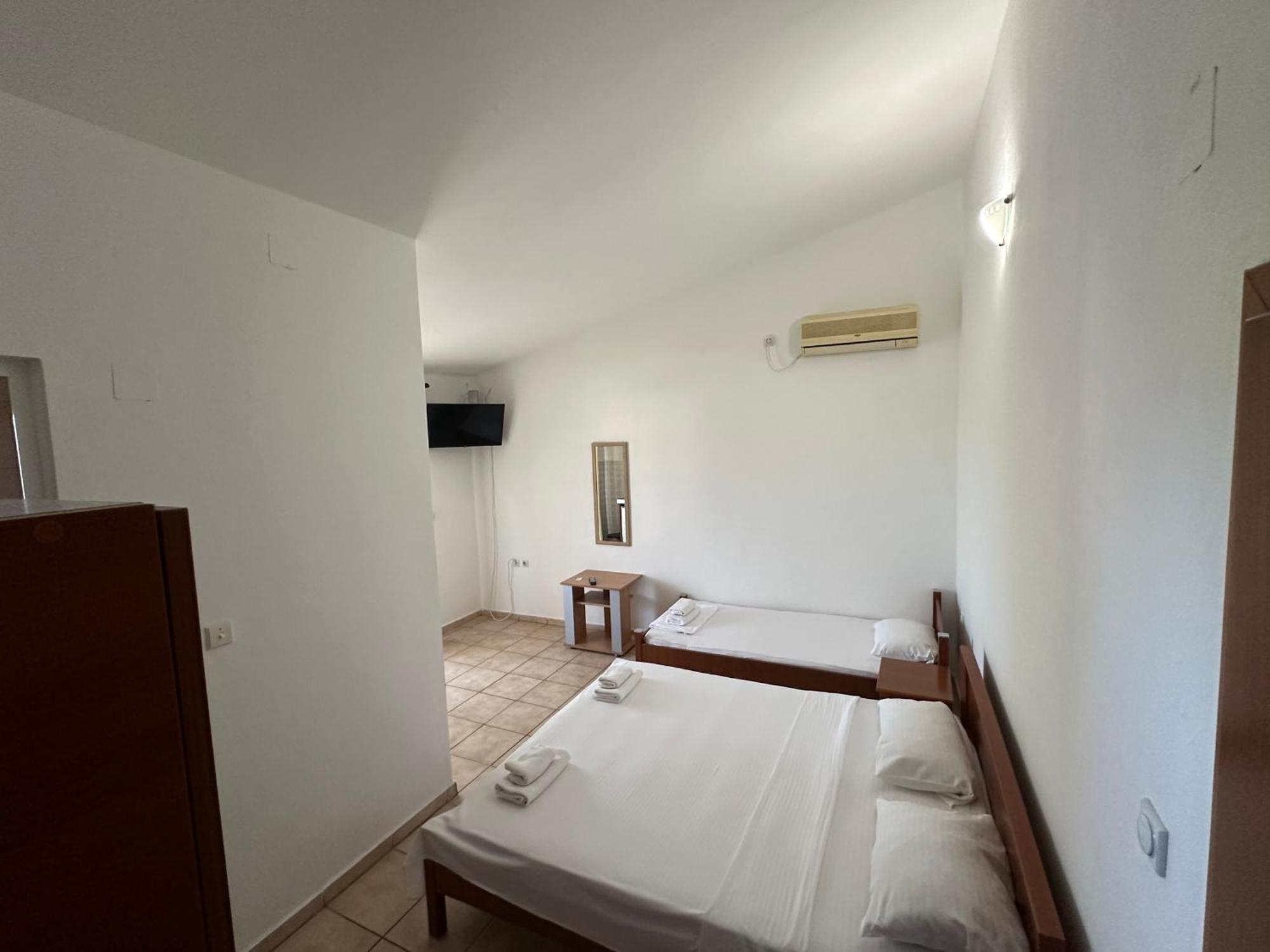 Niki Apartments Ulcinj Buitenkant foto