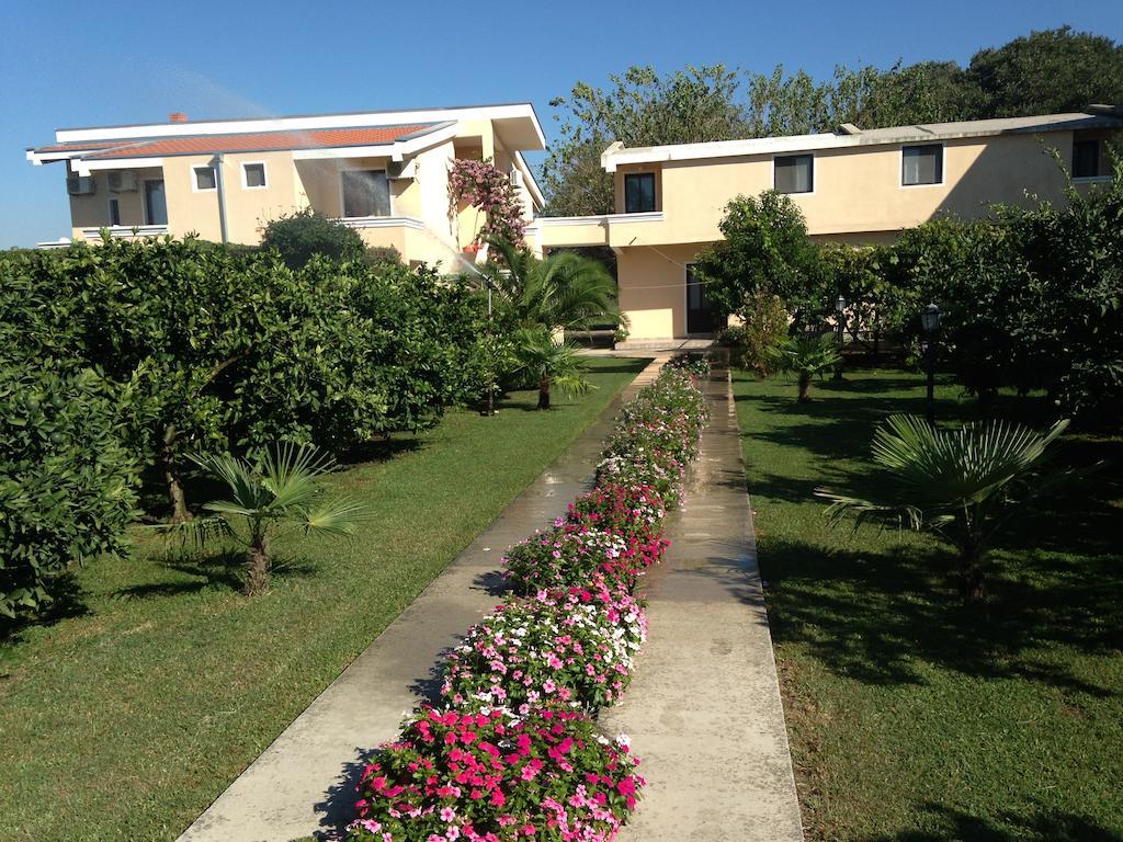 Niki Apartments Ulcinj Buitenkant foto