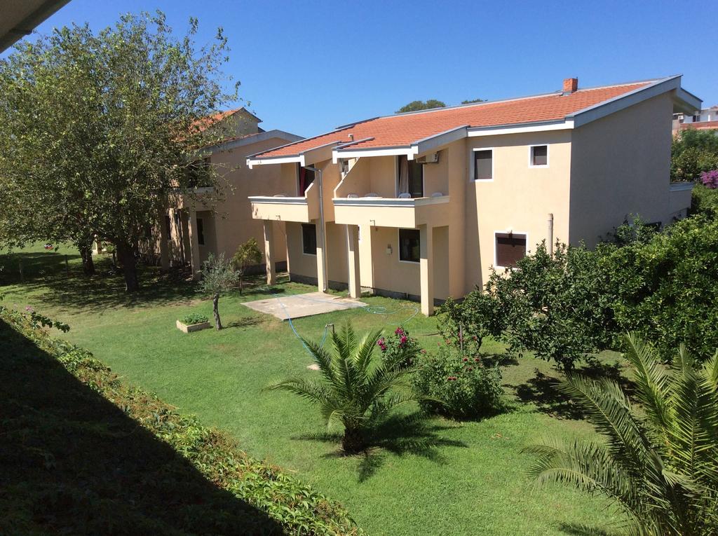 Niki Apartments Ulcinj Buitenkant foto